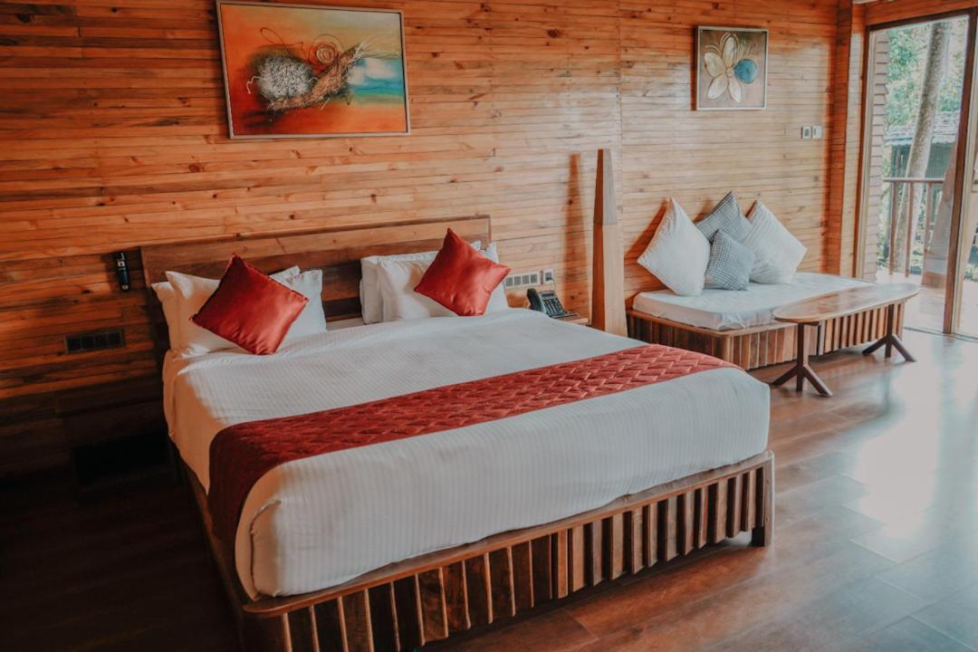 De Foret Elephant Beach Экстерьер фото